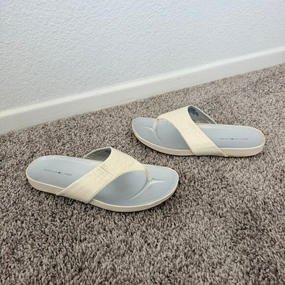 Bandolino Shoes - Bandolino Women's Sandals 8.5B Cream Thongs Flip Flops Reptile Print Casual